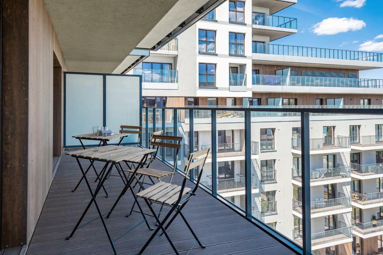 Apartment Walonska With Free Parking Wroclaw By Noclegi Renters Bagian luar foto